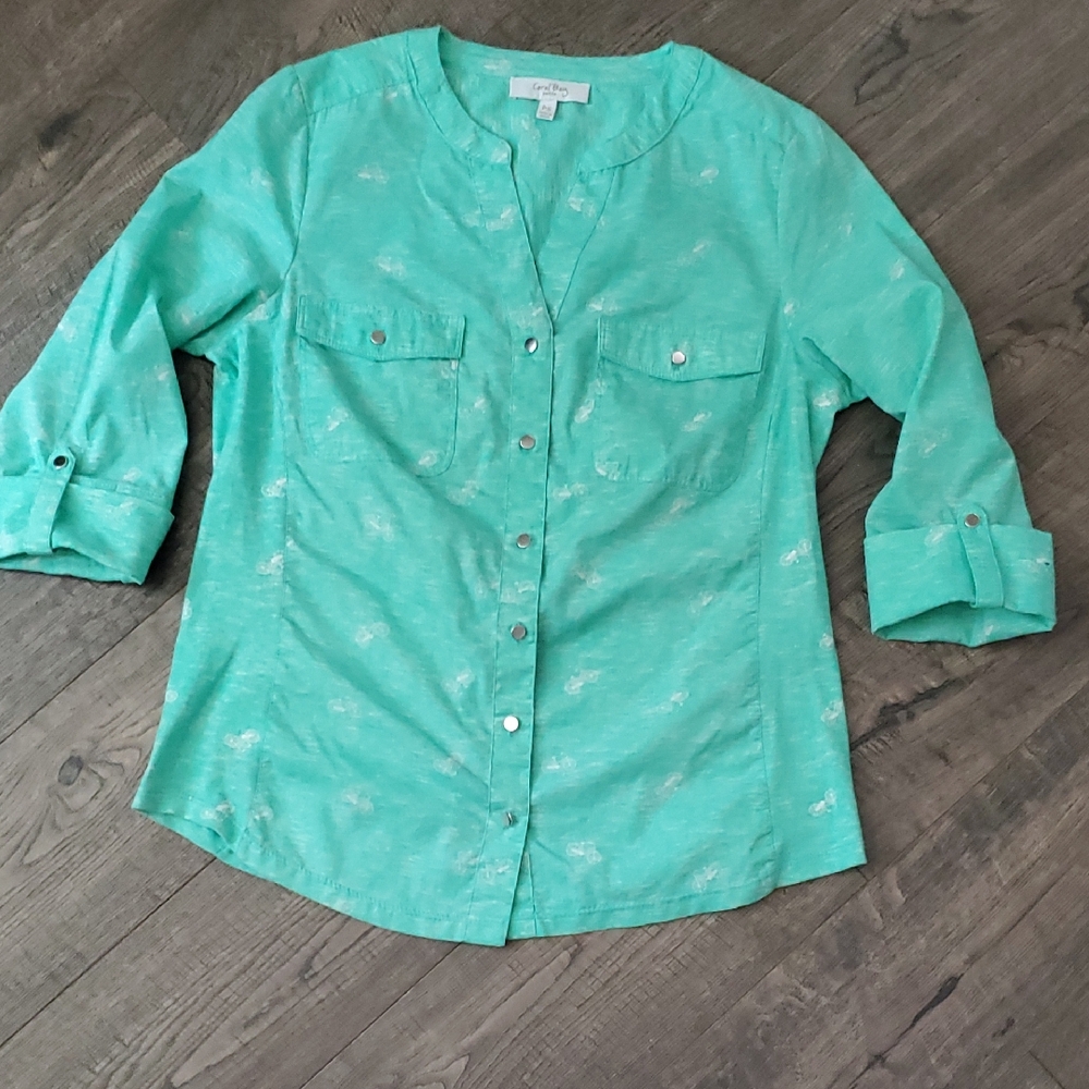 Coral Bay Mint Green Button-Front Roll-Tab Shirt